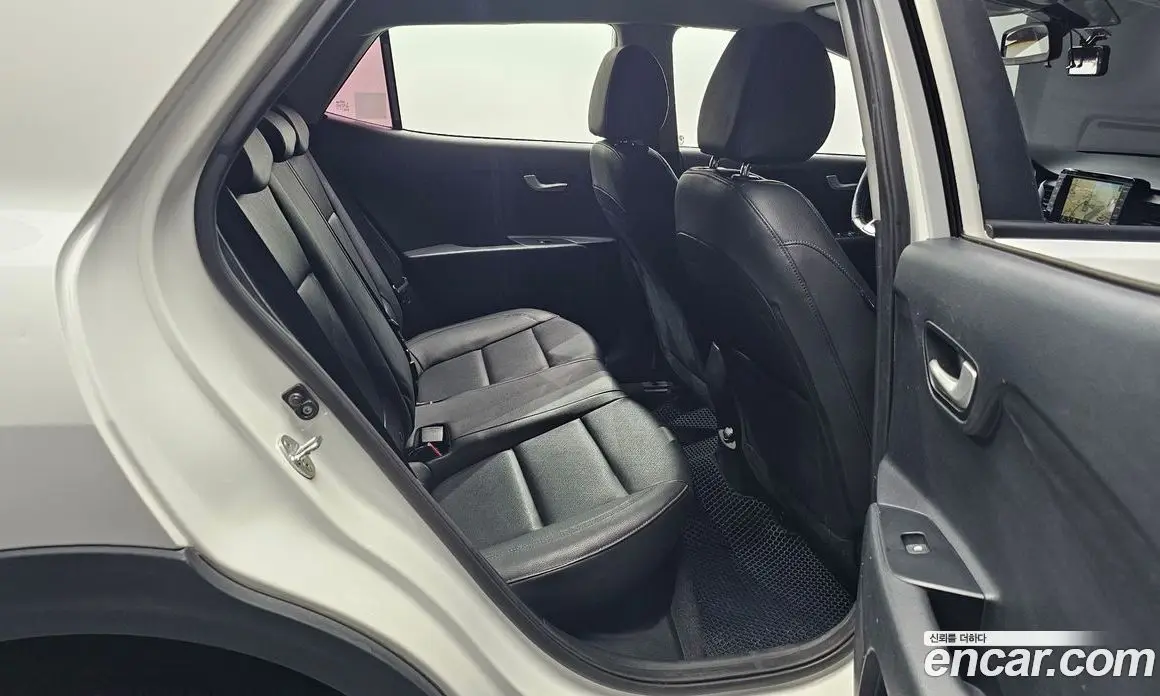 Kia Stonic 2018 1.6 автомат (гидро), фото 11