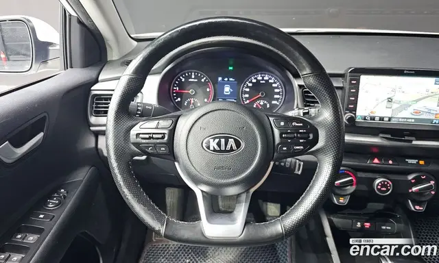 Kia Stonic 2018 1.6 автомат (гидро), миниатюра 12