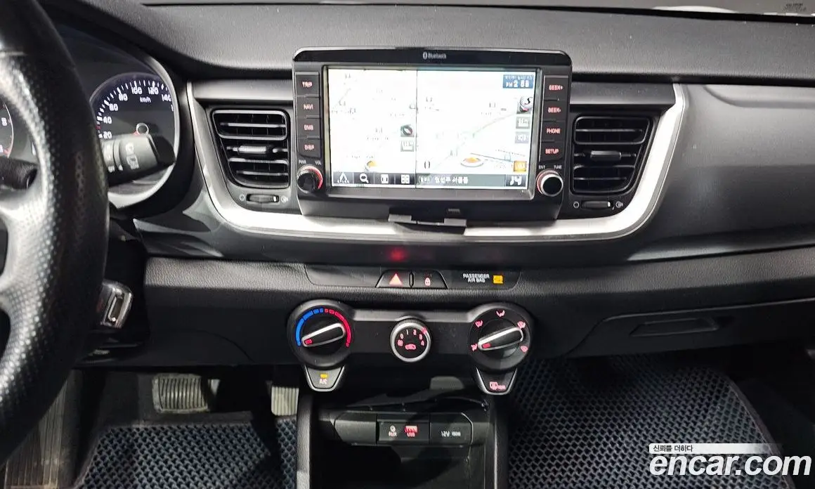 Kia Stonic 2018 1.6 автомат (гидро), фото 14