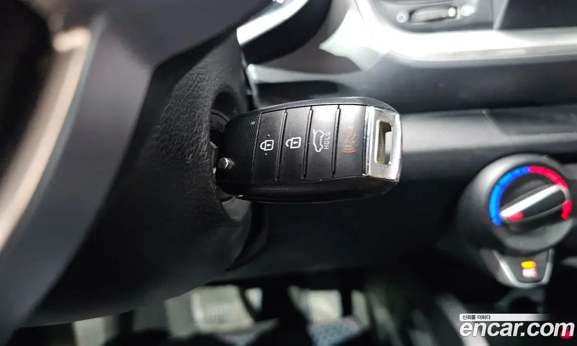 Kia Stonic 2018 1.6 автомат (гидро), фото 18