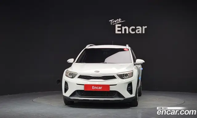 Kia Stonic 2018 1.6 автомат (гидро), миниатюра 3
