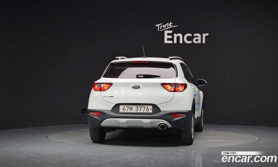 Kia Stonic 2018 1.6 автомат (гидро), фото 4