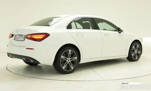 Mercedes-Benz A-Class 2025 2.0 автомат (гидро), миниатюра 2