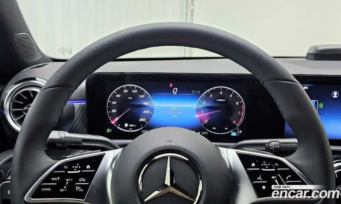 Mercedes-Benz A-Class 2025 2.0 автомат (гидро), фото 12