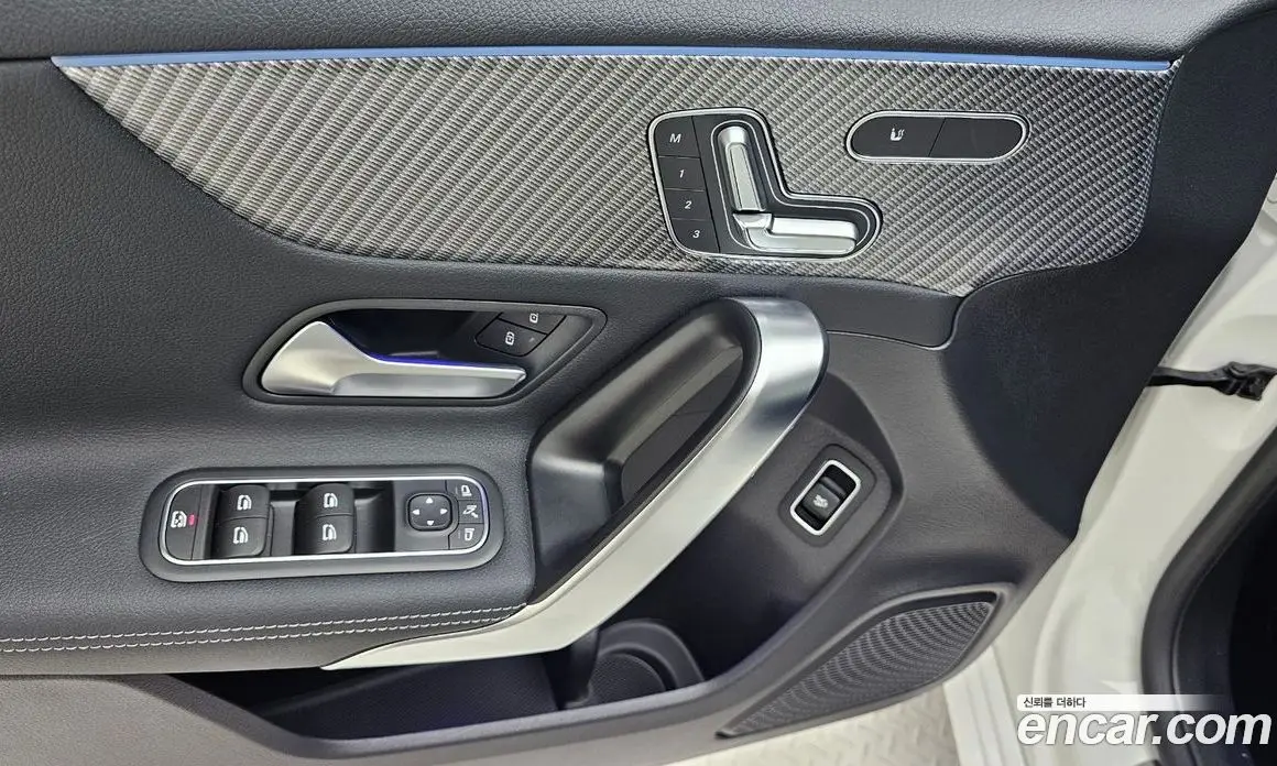 Mercedes-Benz A-Class 2025 2.0 автомат (гидро), фото 14