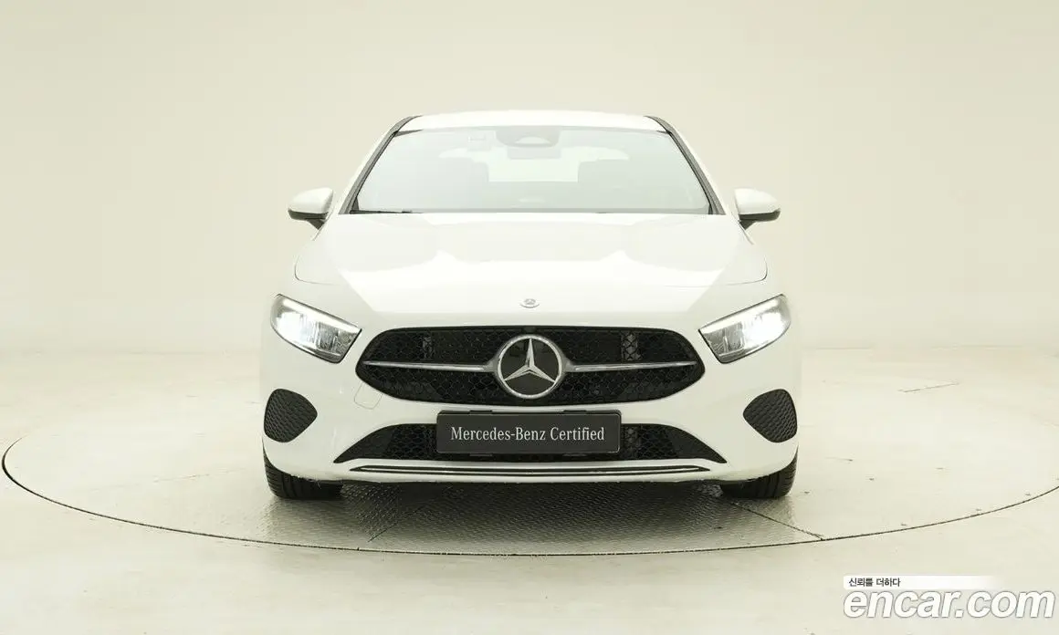 Mercedes-Benz A-Class 2025 2.0 автомат (гидро), фото 3
