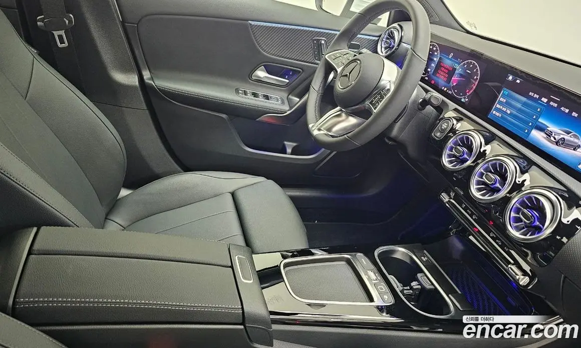 Mercedes-Benz A-Class 2025 2.0 автомат (гидро), фото 7