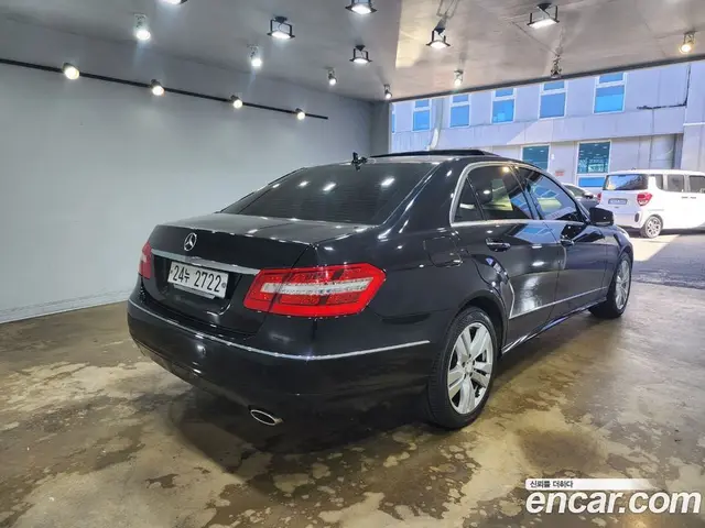 Mercedes-Benz E-Class 2013 3.5 автомат (гидро), миниатюра 4