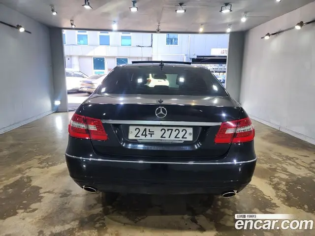 Mercedes-Benz E-Class 2013 3.5 автомат (гидро), миниатюра 5