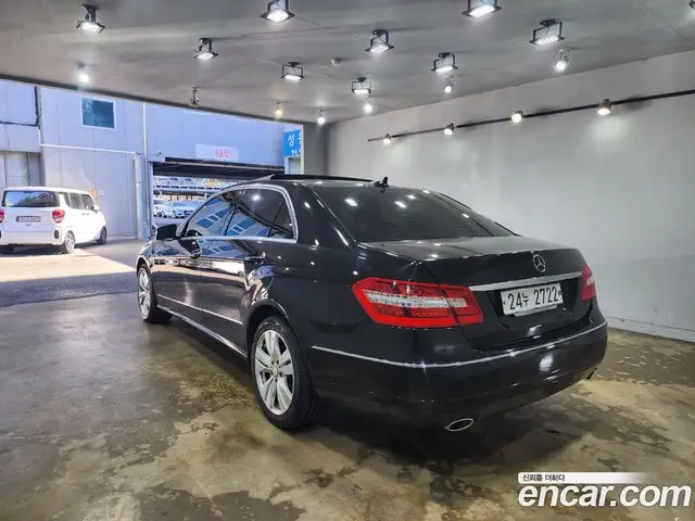 Mercedes-Benz E-Class 2013 3.5 автомат (гидро), миниатюра 6