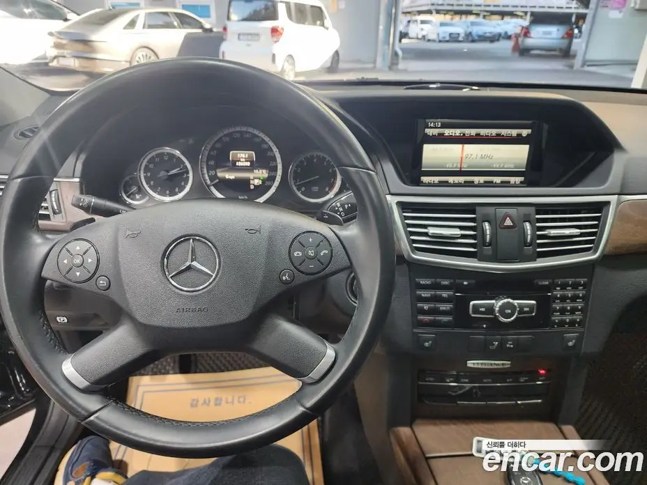 Mercedes-Benz E-Class 2013 3.5 автомат (гидро), фото 8