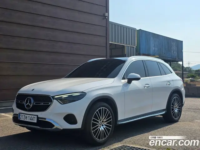 Mercedes-Benz GLC-Class 2023 2.0 автомат (гидро), миниатюра 3