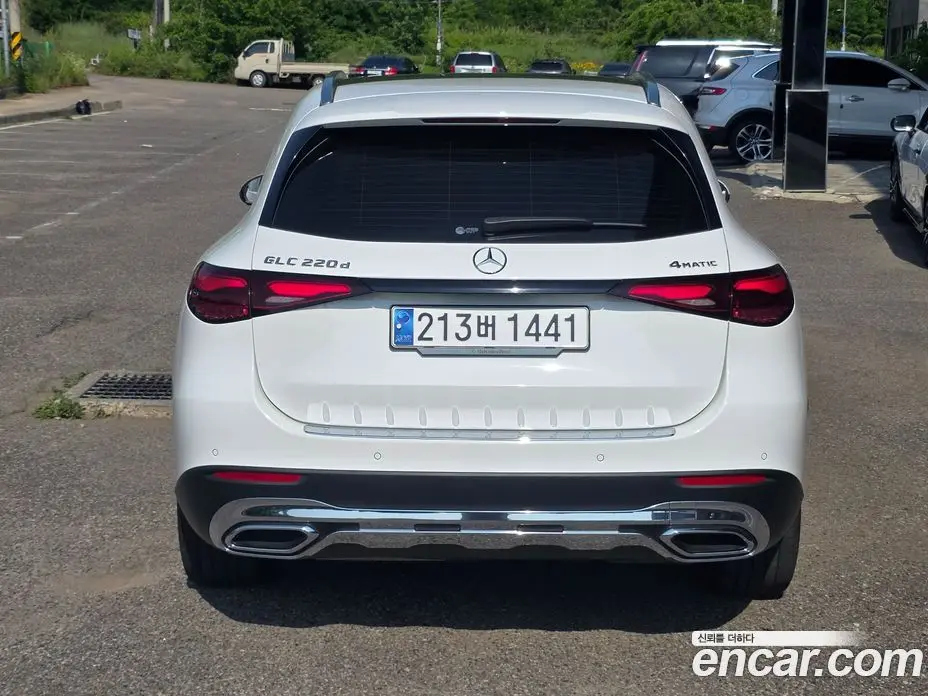Mercedes-Benz GLC-Class 2023 2.0 автомат (гидро), фото 5