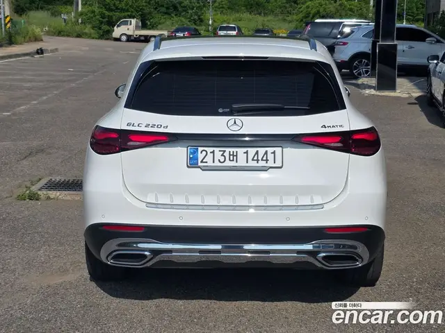 Mercedes-Benz GLC-Class 2023 2.0 автомат (гидро), миниатюра 5