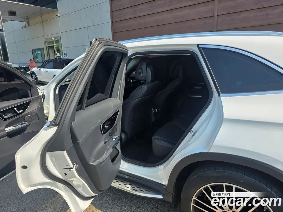 Mercedes-Benz GLC-Class 2023 2.0 автомат (гидро), фото 7