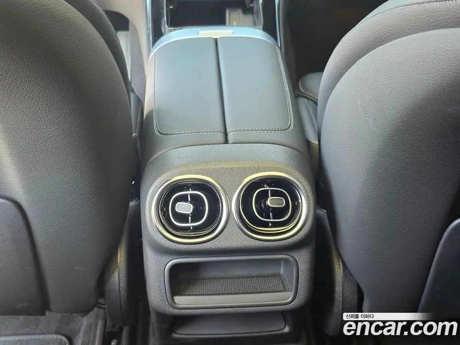 Mercedes-Benz GLC-Class 2023 2.0 автомат (гидро), фото 9