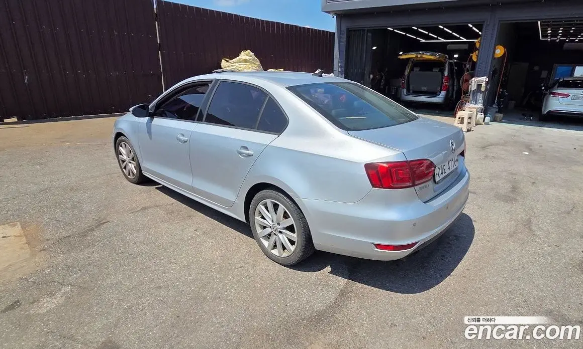 Volkswagen Jetta 2014 2.0 автомат (гидро), фото 3