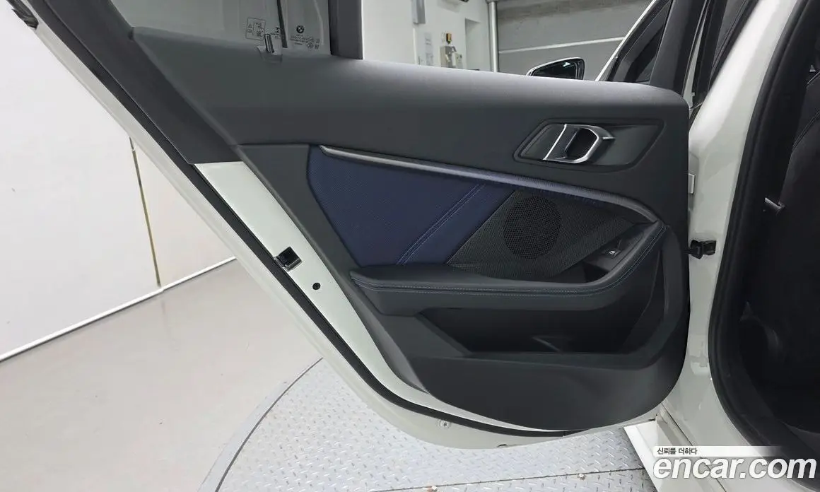 BMW 1 серия 2020 2.0 автомат (гидро), фото 15