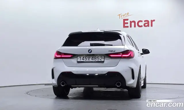 BMW 1 серия 2020 2.0 автомат (гидро), миниатюра 4