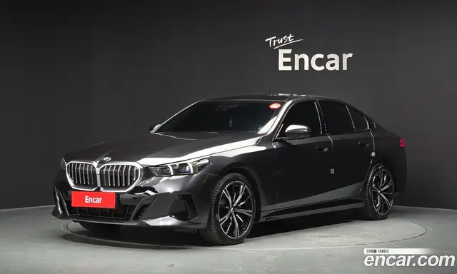 BMW 5 серия, 2026, 13 933 км
