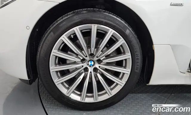 BMW 6 серия 2018 3.0 автомат (гидро), миниатюра 5