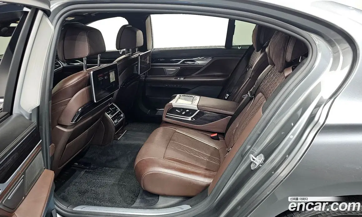 BMW 7 серия 2019 3.0 автомат (гидро), фото 17