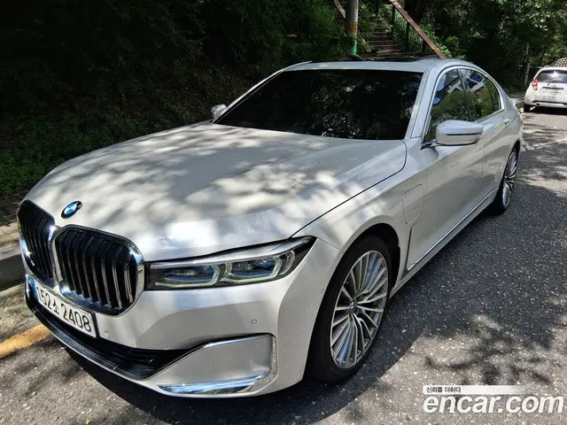 BMW 7 серия 2021 3.0 автомат (гидро), миниатюра 2