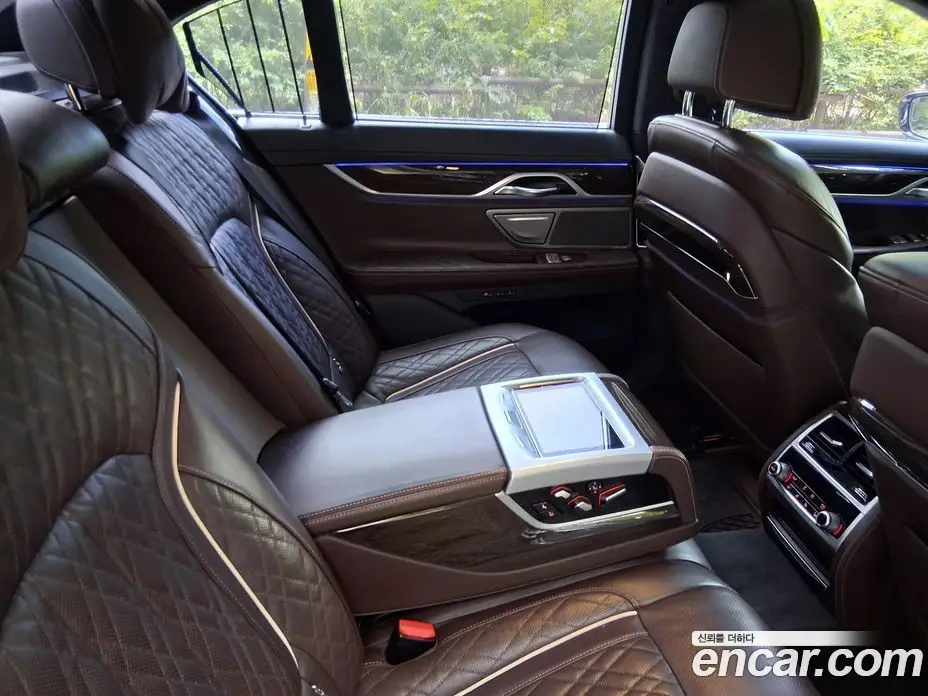 BMW 7 серия 2021 3.0 автомат (гидро), фото 18