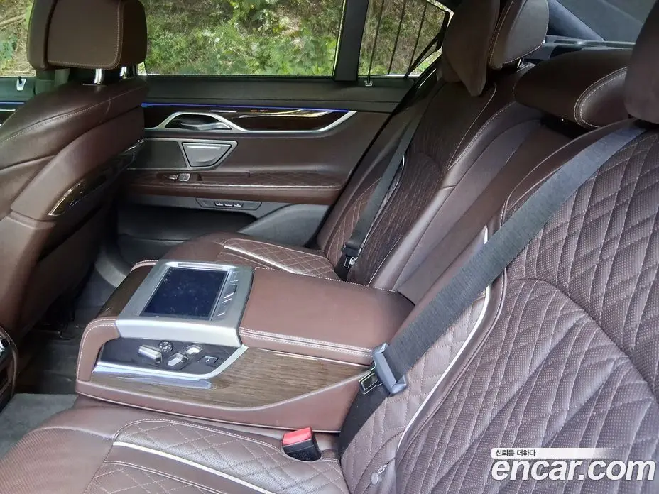 BMW 7 серия 2021 3.0 автомат (гидро), фото 19
