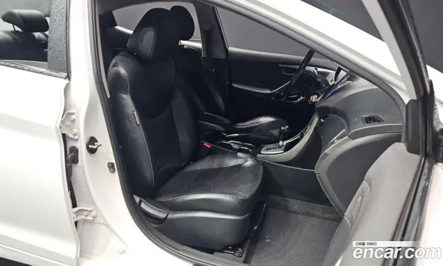 Hyundai Avante 2012 1.6 автомат (гидро), миниатюра 11