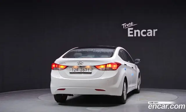Hyundai Avante 2012 1.6 автомат (гидро), миниатюра 4