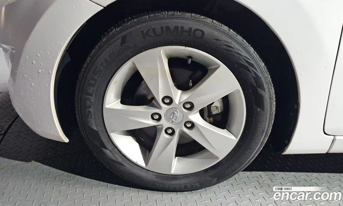 Hyundai Avante 2012 1.6 автомат (гидро), фото 5