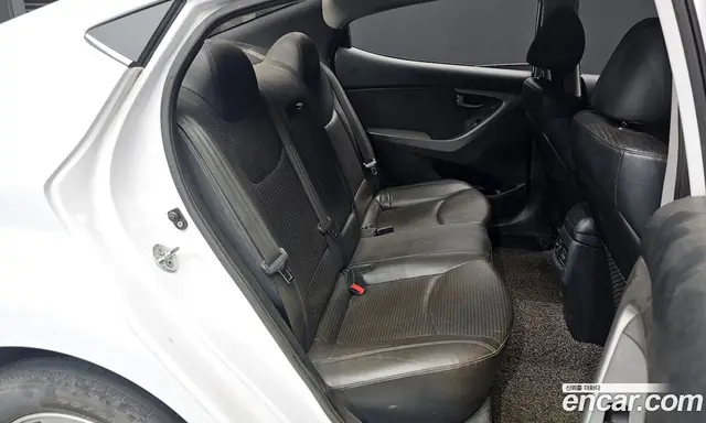 Hyundai Avante 2015 1.6 автомат (гидро), миниатюра 11