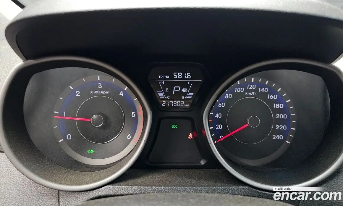 Hyundai Avante 2015 1.6 автомат (гидро), фото 8