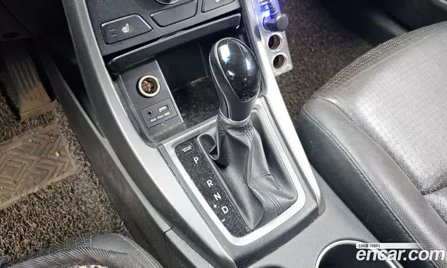 Hyundai Avante 2015 1.6 автомат (гидро), миниатюра 9