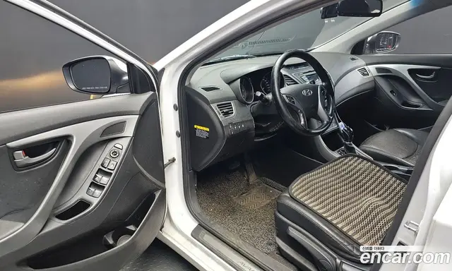 Hyundai Avante 2015 1.6 автомат (гидро), миниатюра 10