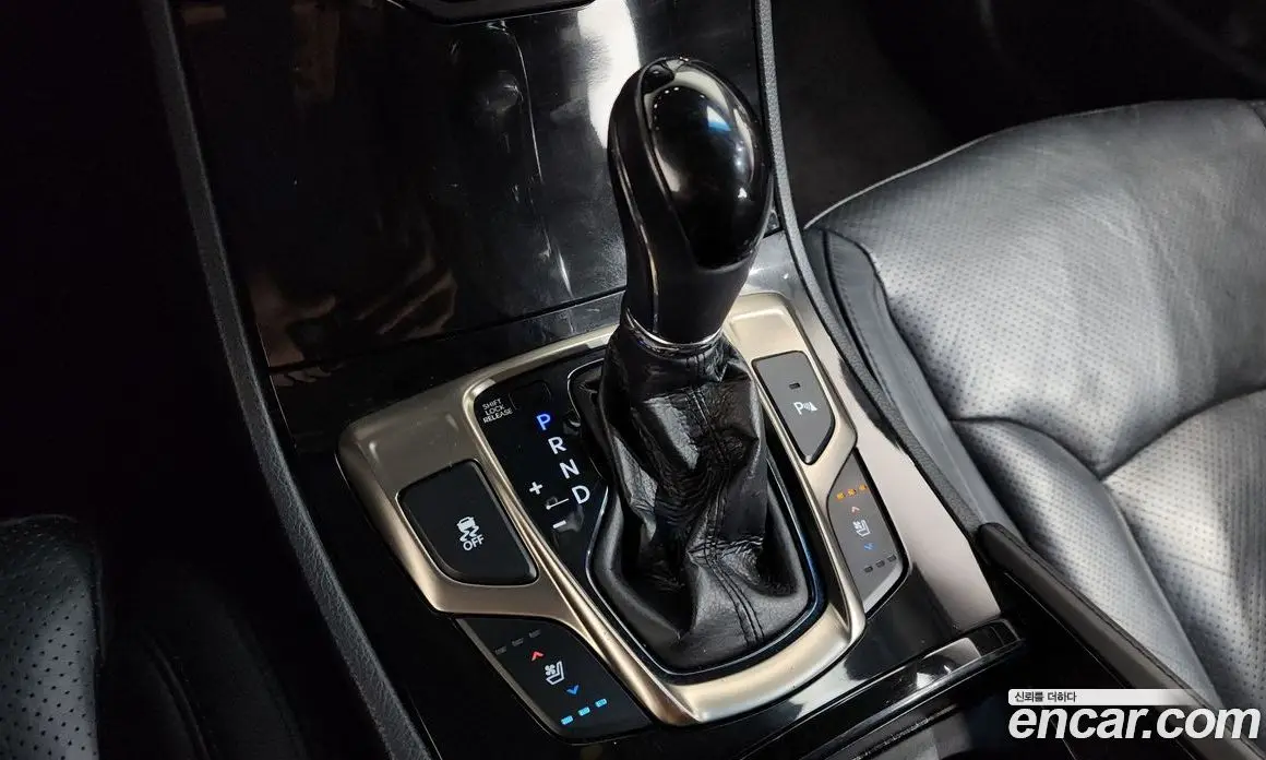 Hyundai Grandeur 2012 3.0 автомат (гидро), фото 9