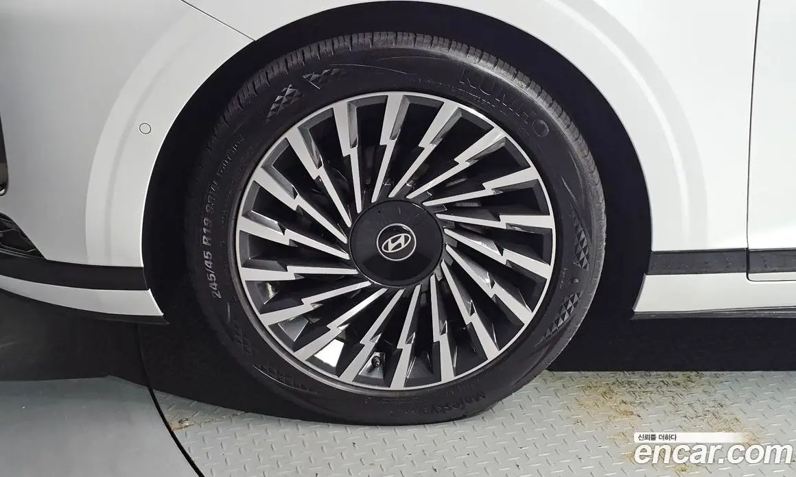 Hyundai Grandeur 2023 1.6 автомат (гидро), фото 5 Hyundai Grandeur 2023 1.6 автомат (гидро), фото 5