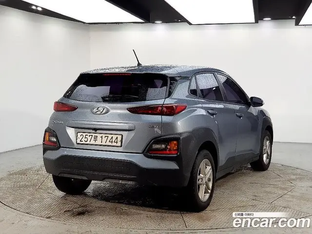 Hyundai Kona 2017 1.6 автомат (гидро), миниатюра 4 Hyundai Kona 2017 1.6 автомат (гидро), миниатюра 4