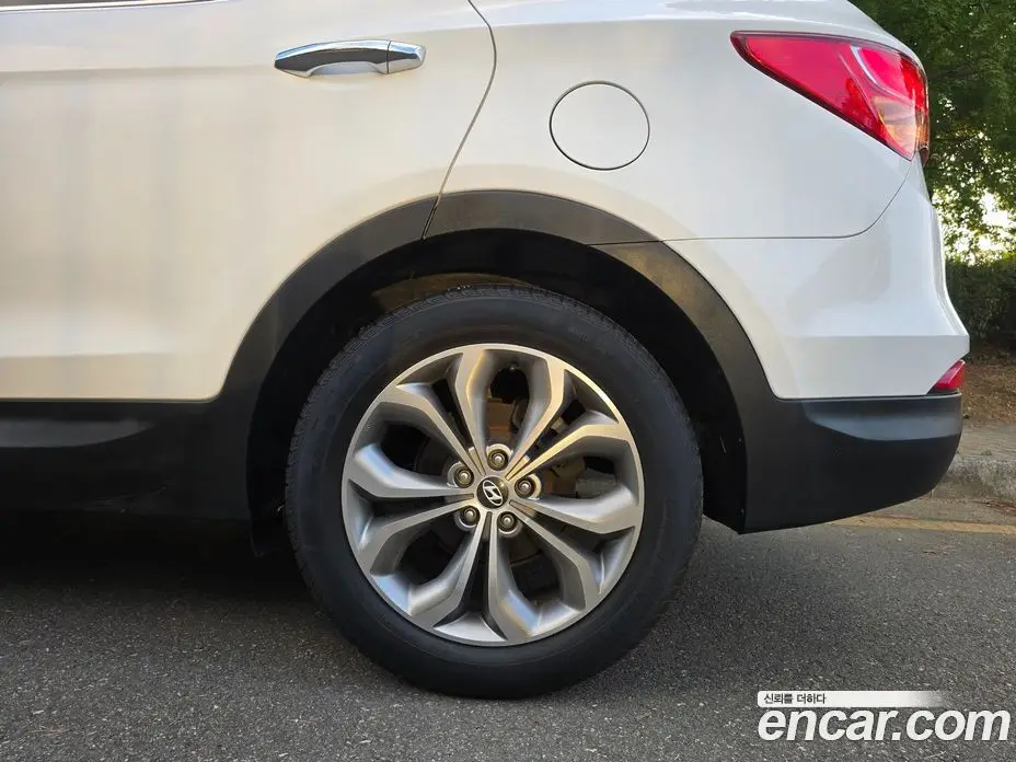 Hyundai Santa Fe 2013 2.0 автомат (гидро), фото 17