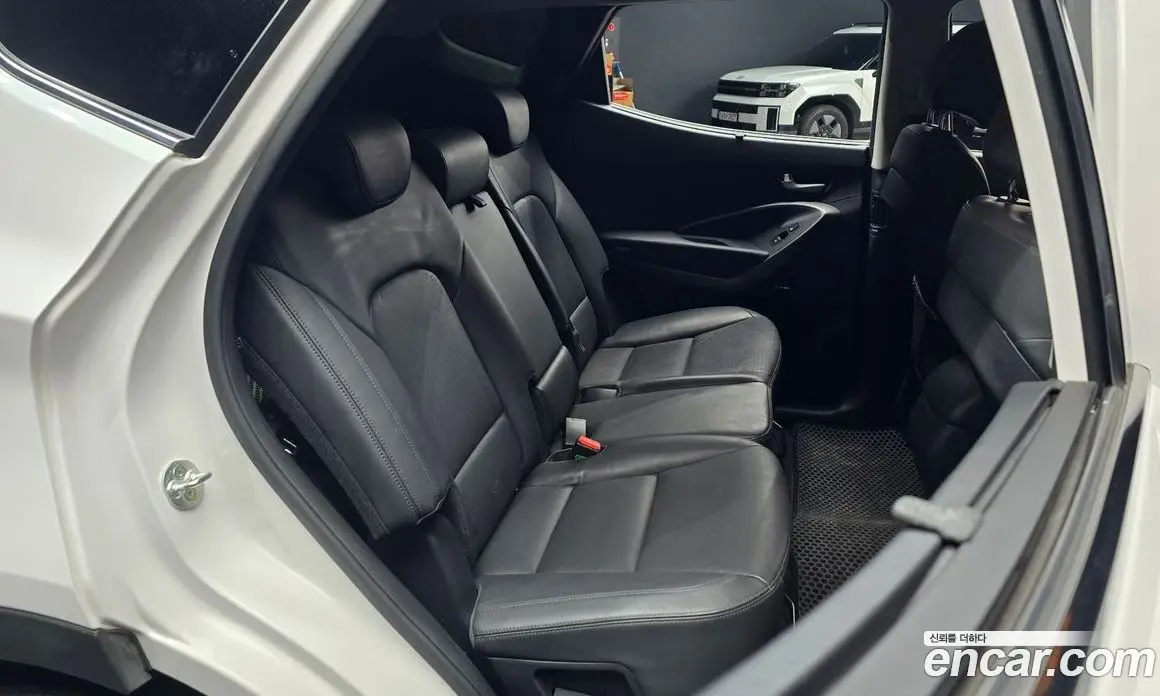 Hyundai Santa Fe 2014 2.2 автомат (гидро), фото 16 Hyundai Santa Fe 2014 2.2 автомат (гидро), фото 16