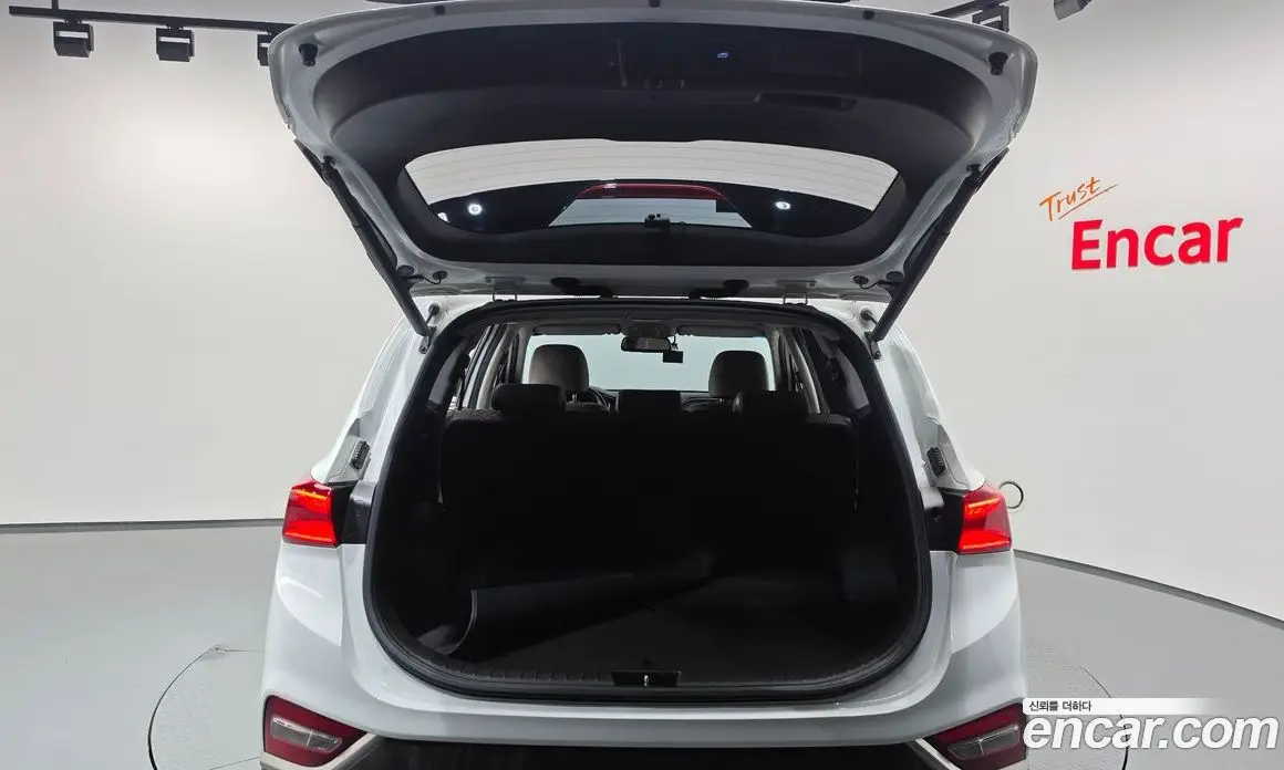 Hyundai Santa Fe 2018 2.0 автомат (гидро), фото 20