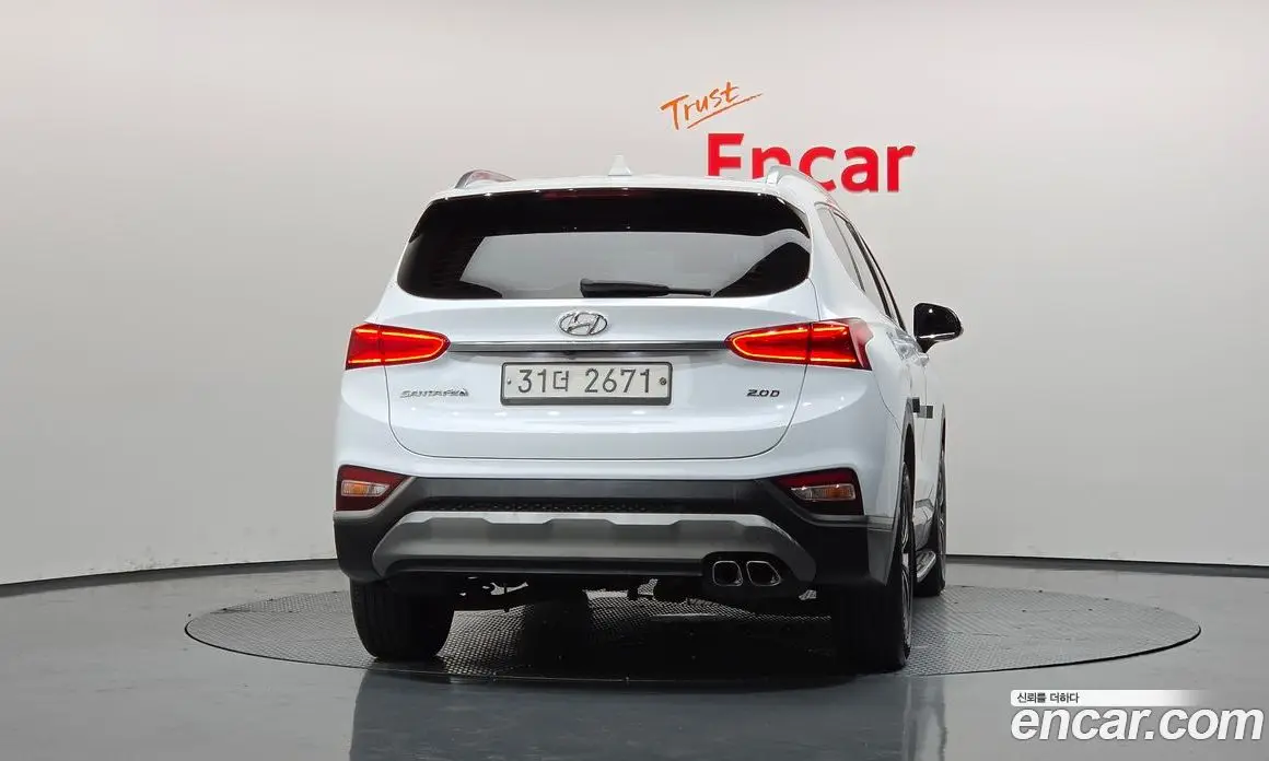 Hyundai Santa Fe 2018 2.0 автомат (гидро), фото 4