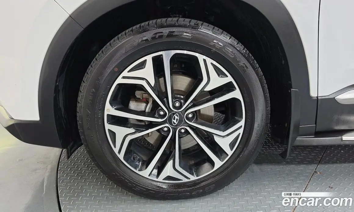 Hyundai Santa Fe 2018 2.0 автомат (гидро), фото 5