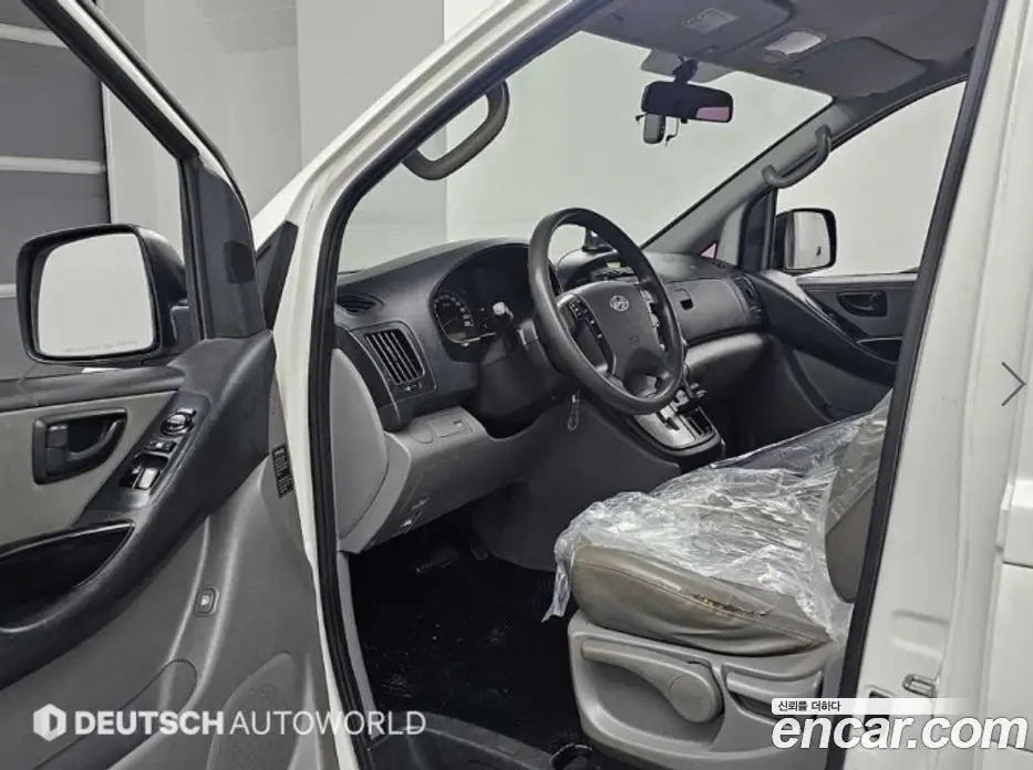 Hyundai Starex 2012 2.5 автомат (гидро), фото 11