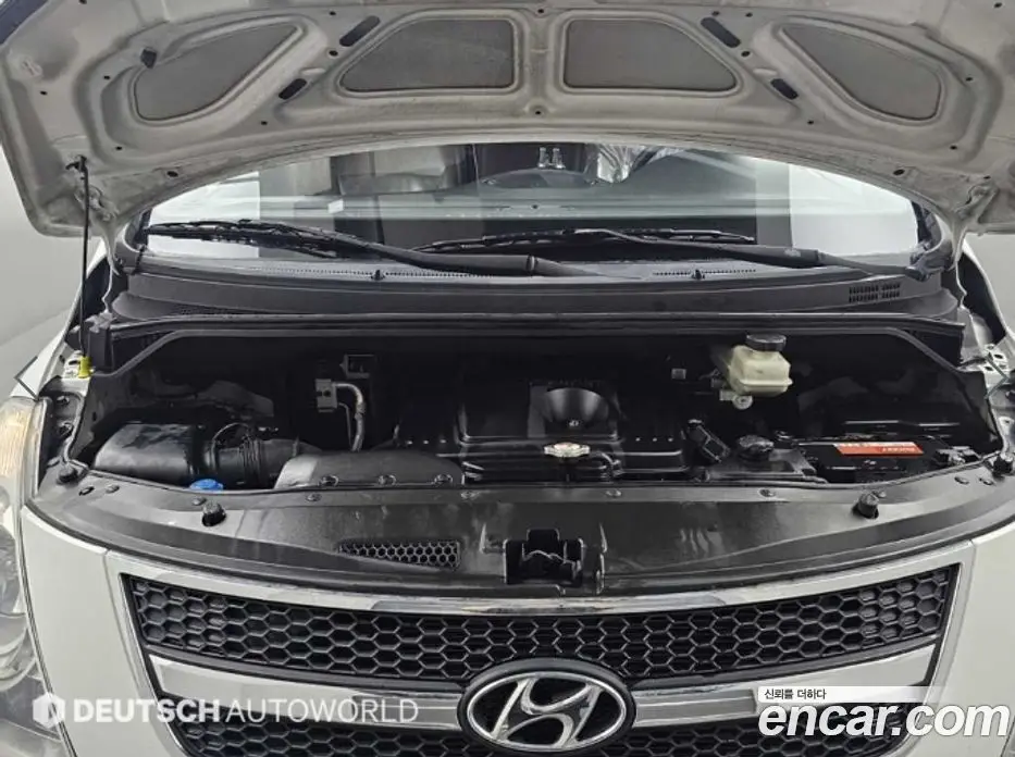 Hyundai Starex 2012 2.5 автомат (гидро), фото 6