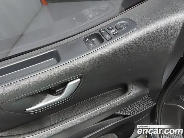 Hyundai Staria 2022 2.2 автомат (гидро), миниатюра 12