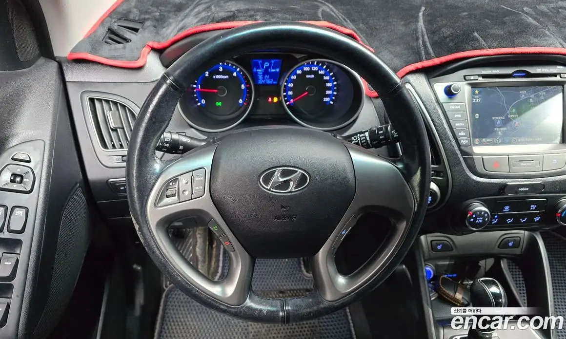 Hyundai Tucson 2015 2.0 автомат (гидро), фото 13