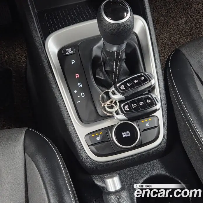Hyundai Venue 2021 1.6 автомат (гидро), фото 13