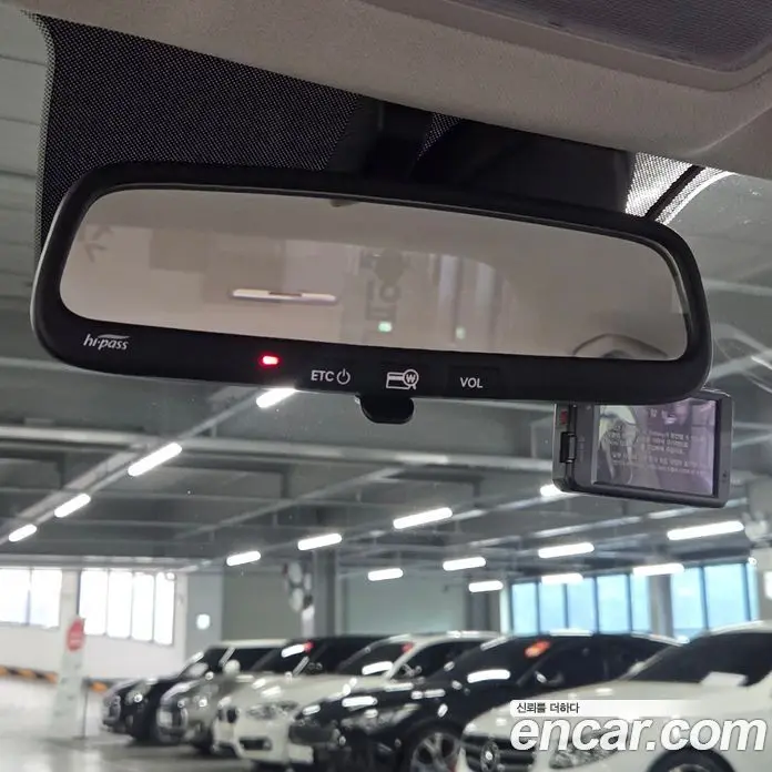 Hyundai Venue 2021 1.6 автомат (гидро), фото 14